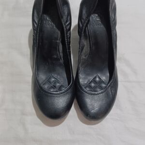 Vince Camuto Black Leather Wedges